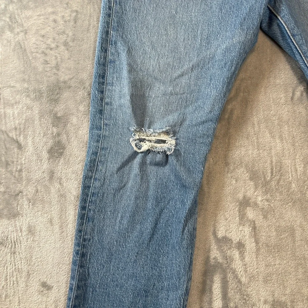 Levis 501 Mens Jeans W32 L32 Light Wash Distressed Button Fly Straight Leg